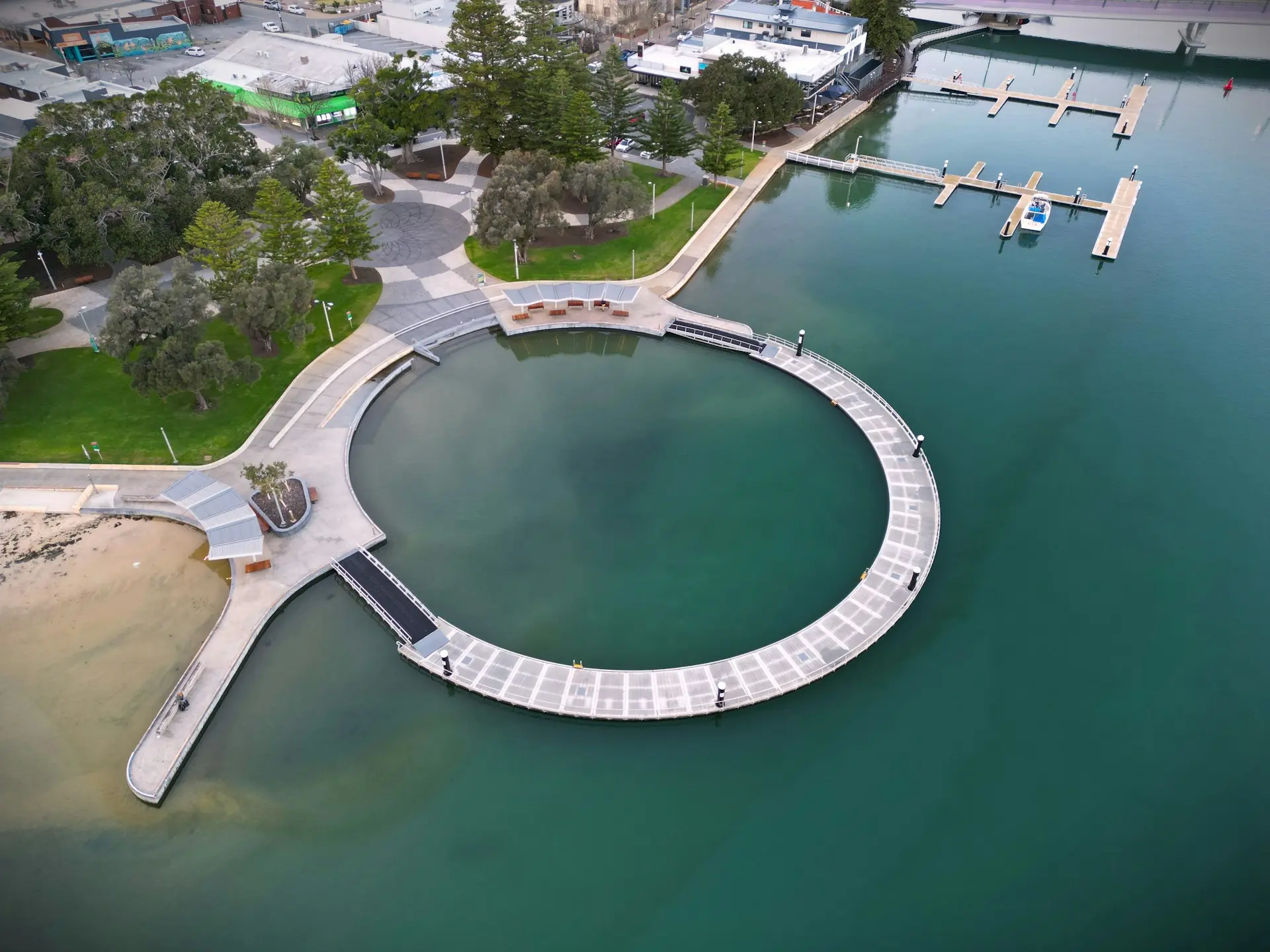 Mandurah foreshore and waterfront